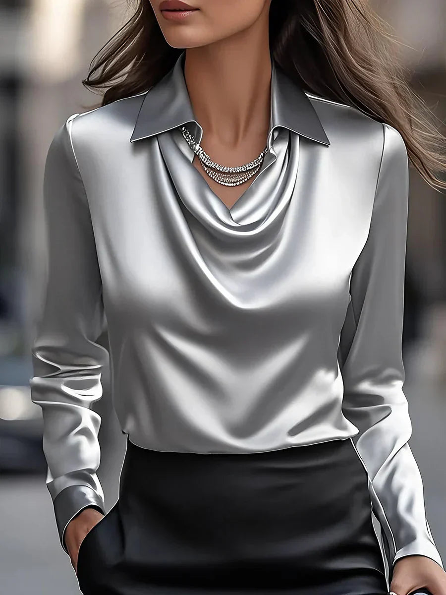 Blusa elegante con cuello drapeado | Demi