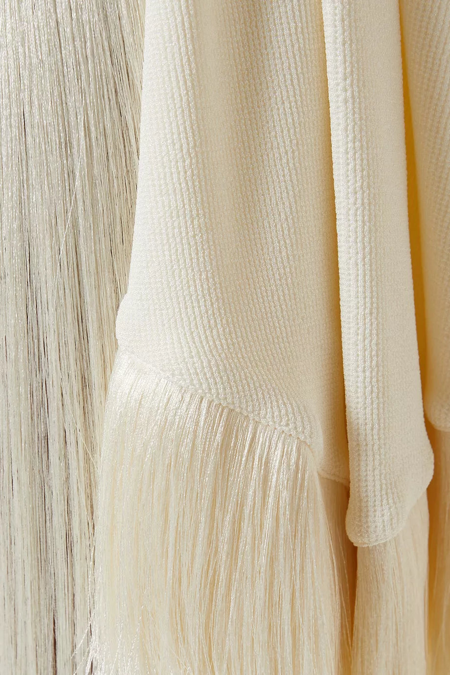 Vestido recortado con flecos | Tamara