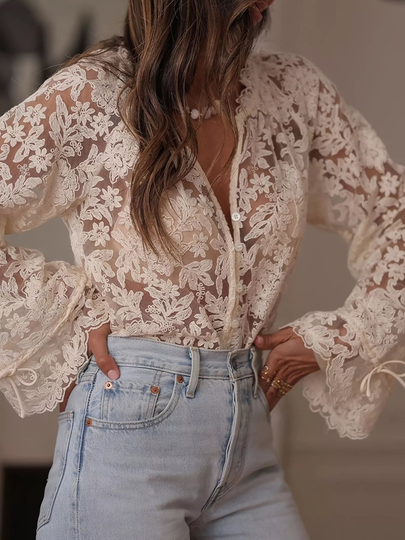 Camisa de manga larga con botones de encaje | Linda