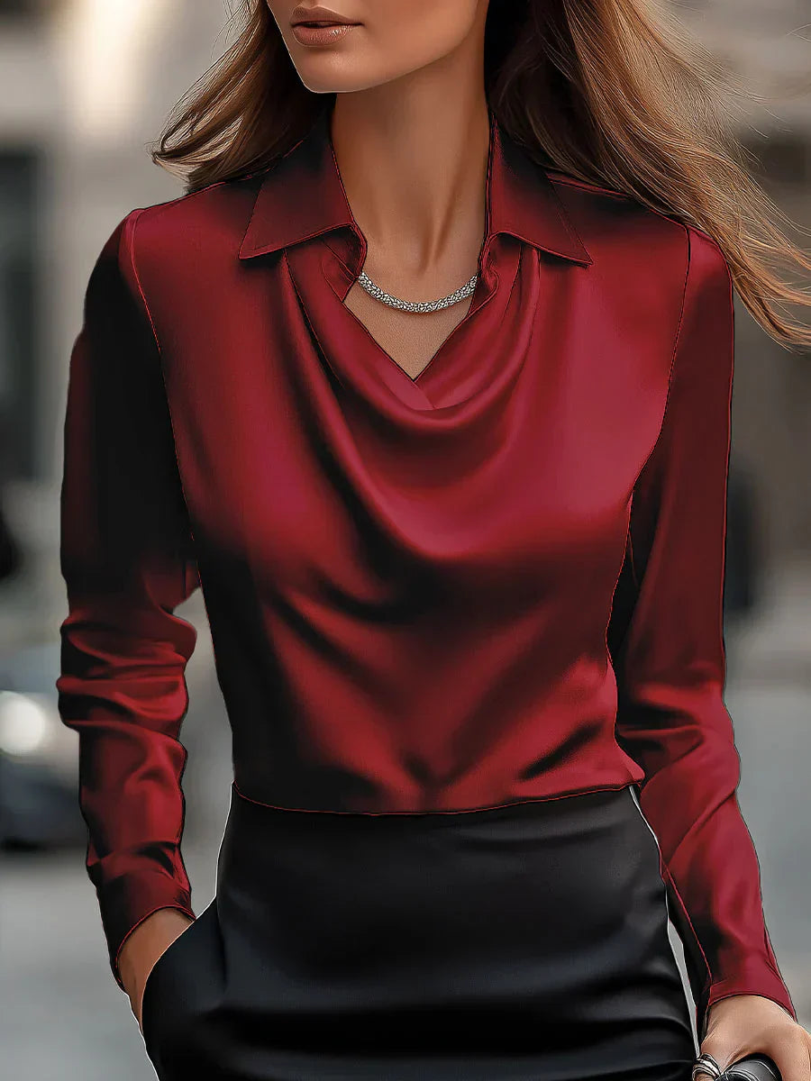 Blusa elegante con cuello drapeado | Demi