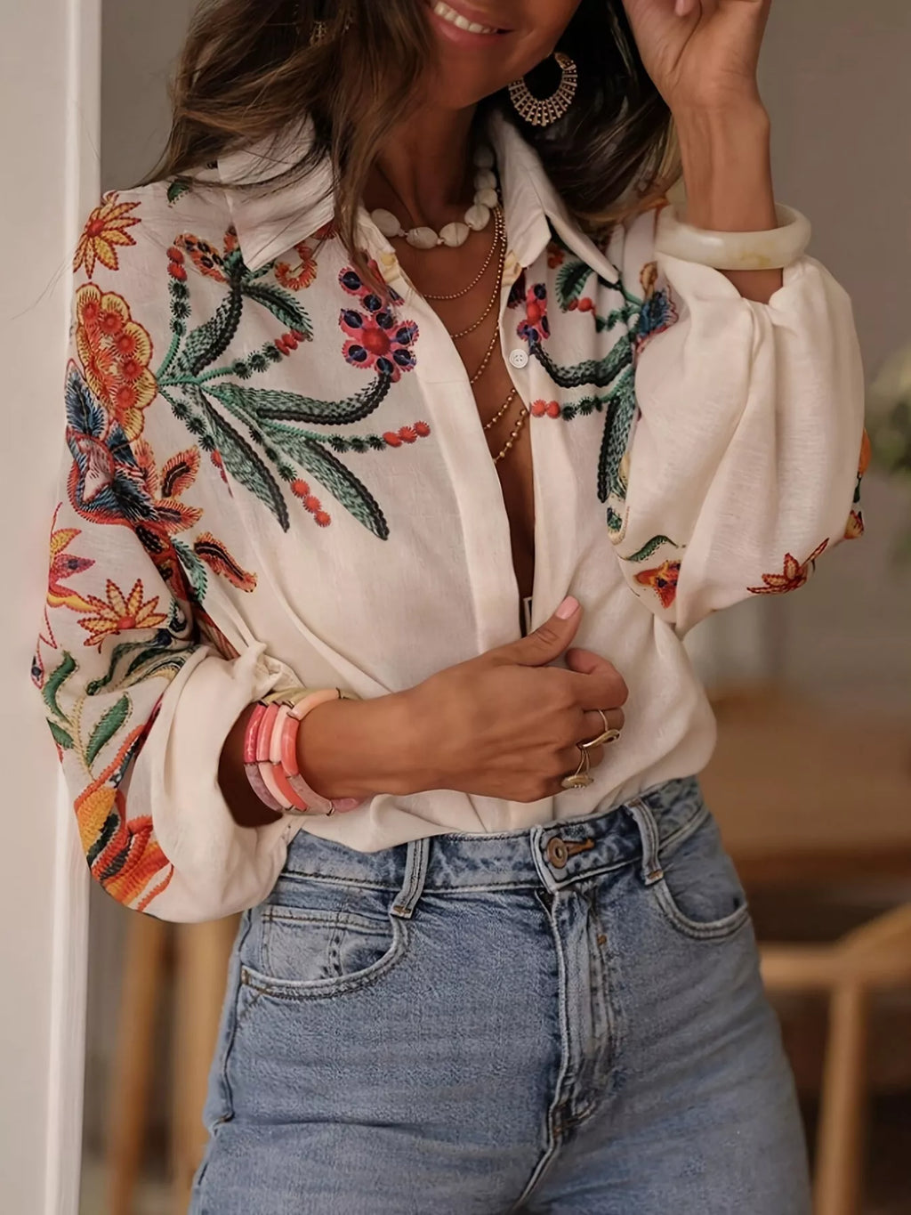 Camisa de manga larga con estampado floral y botones | Carla