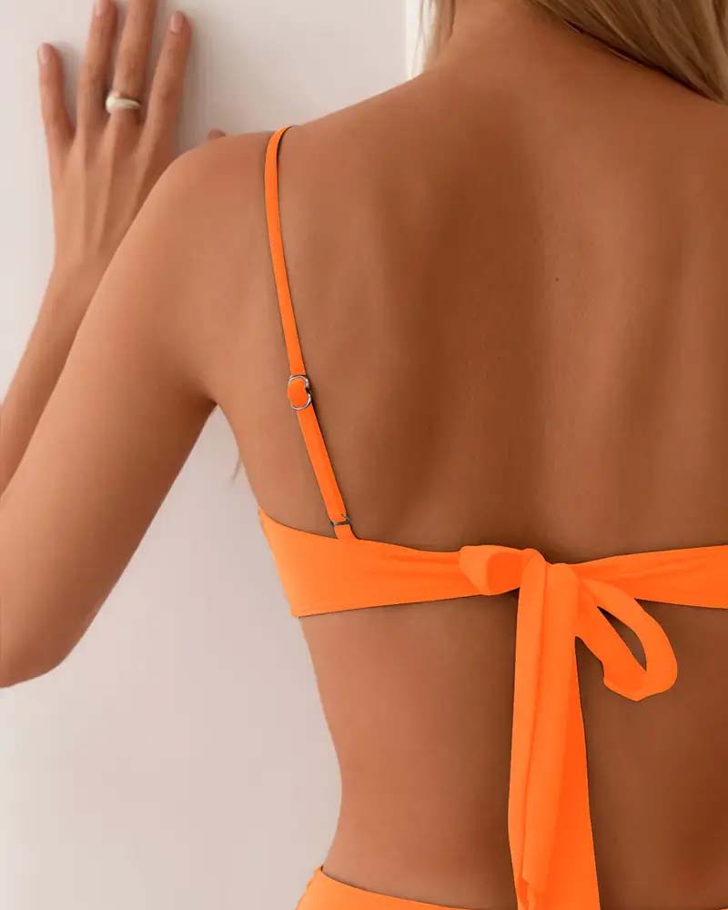 Bikini bandeau de talle alto con detalle dorado | Marcelle