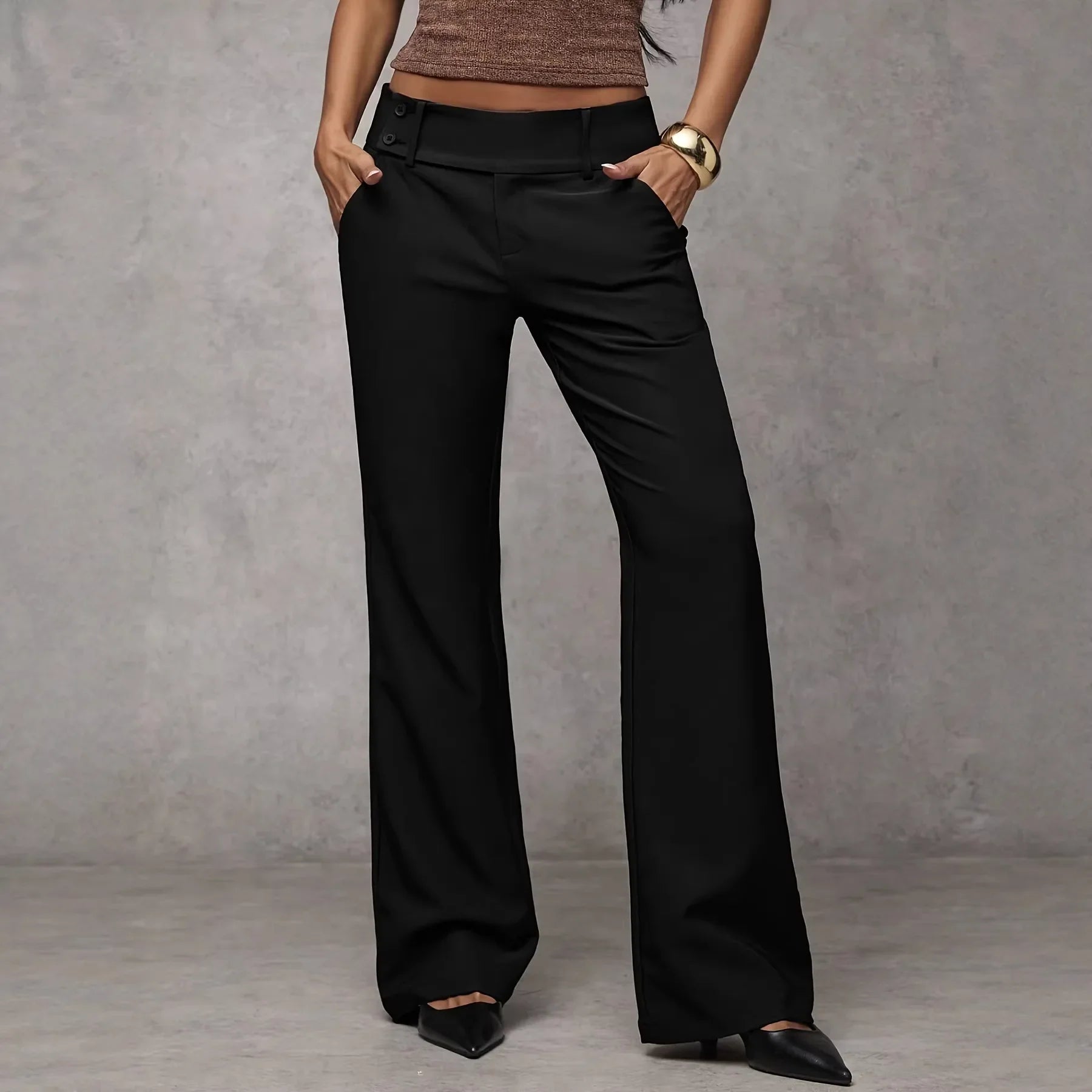 Pantalón de pernera ancha con detalle de botones | Monclair