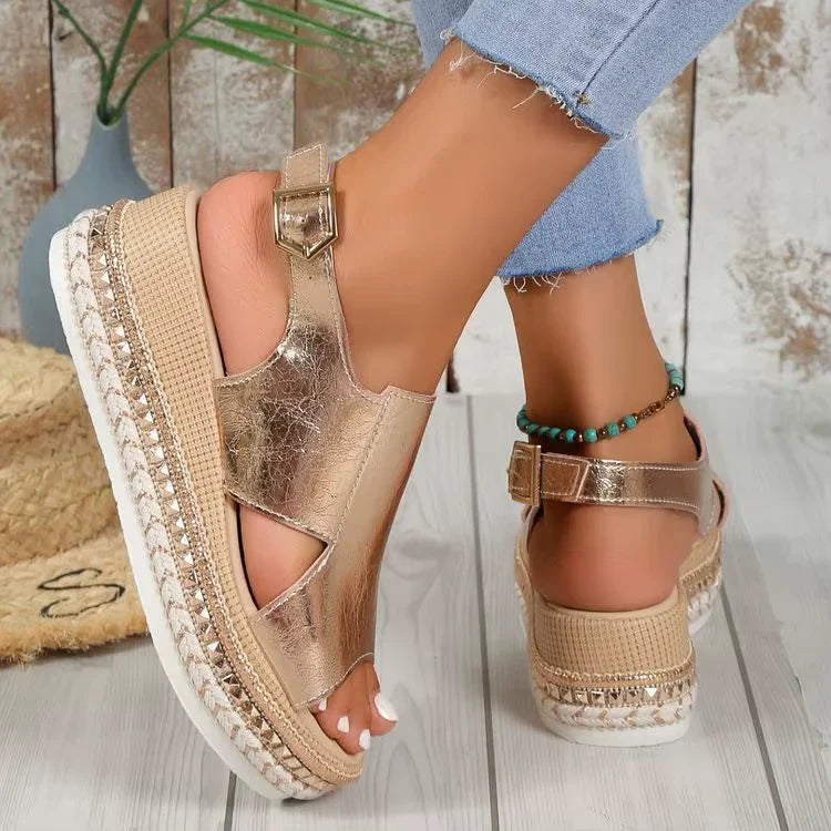 Sandalias de cuña con hebilla | Nuria