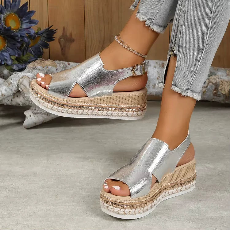 Sandalias de cuña con hebilla | Nuria