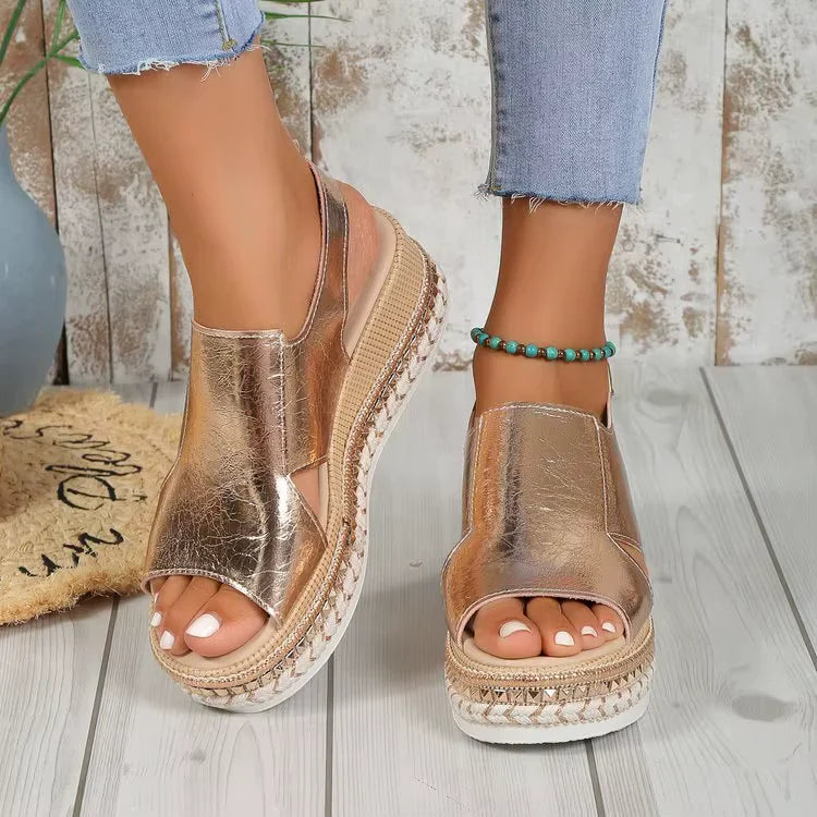 Sandalias de cuña con hebilla | Nuria