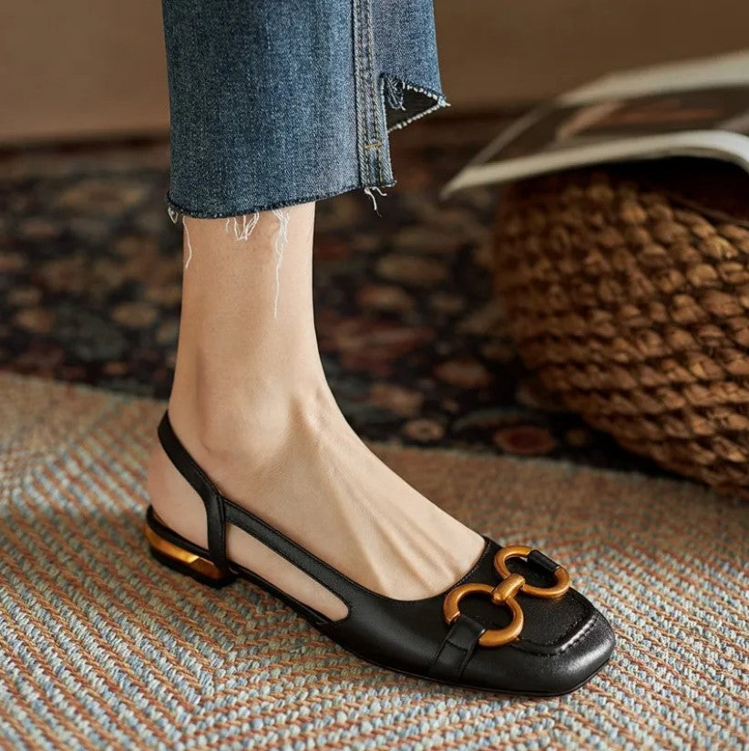 Slingback de ante con herraje dorado | Cecilia