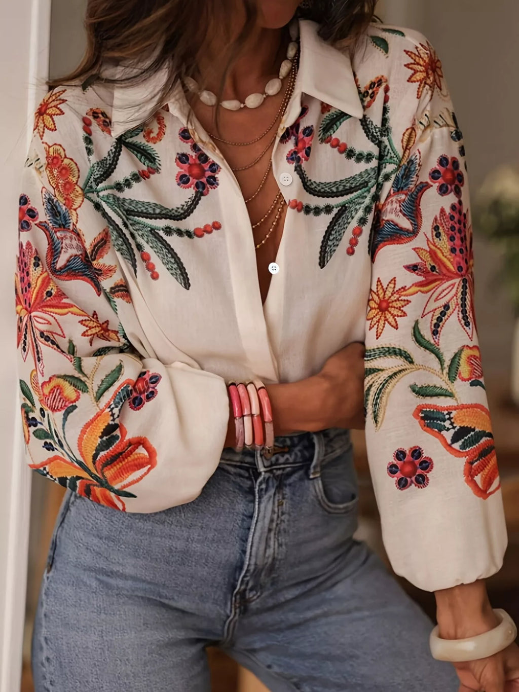 Camisa de manga larga con estampado floral y botones | Carla