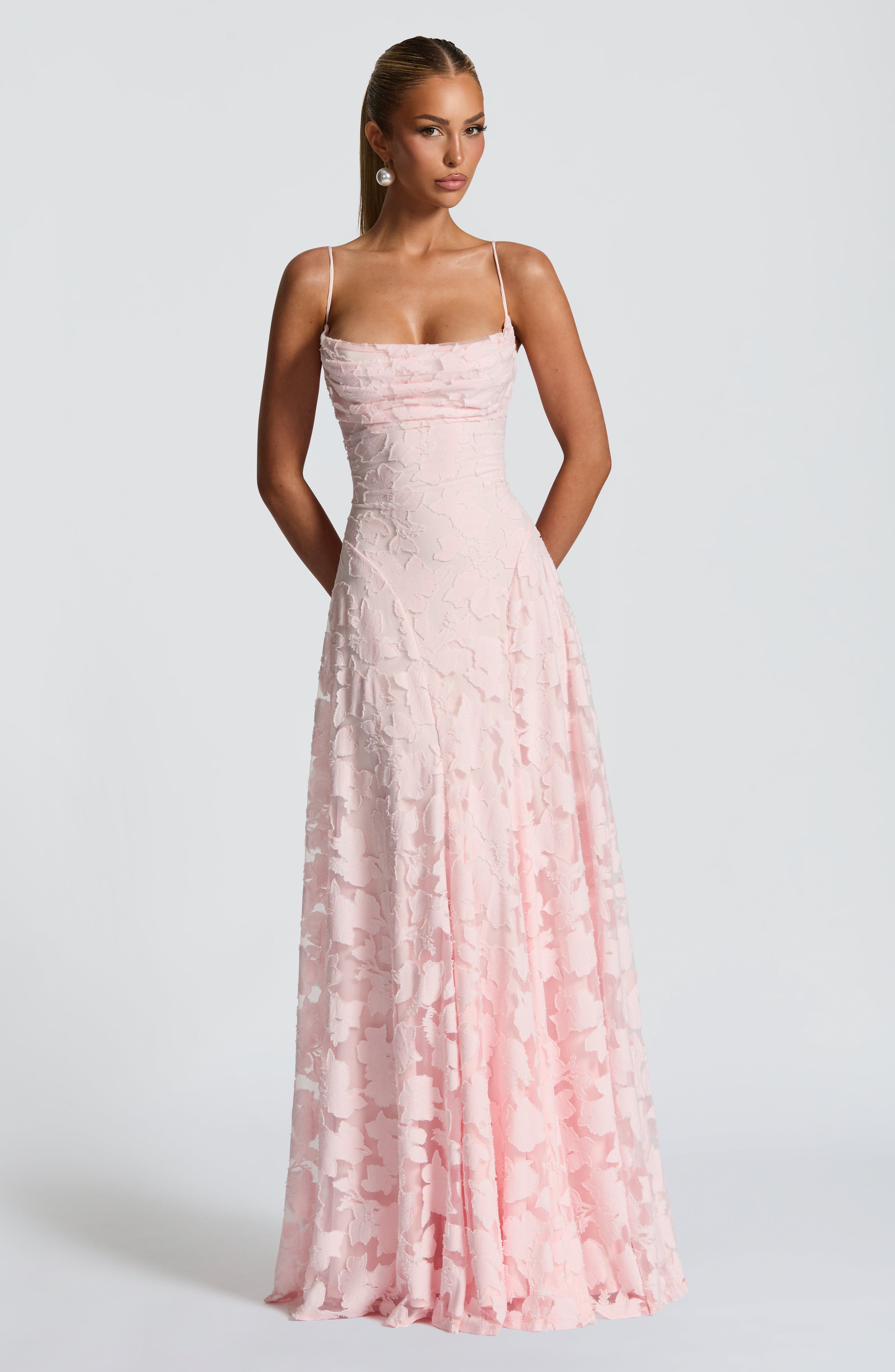 Vestido largo con apliques florales | Francisa