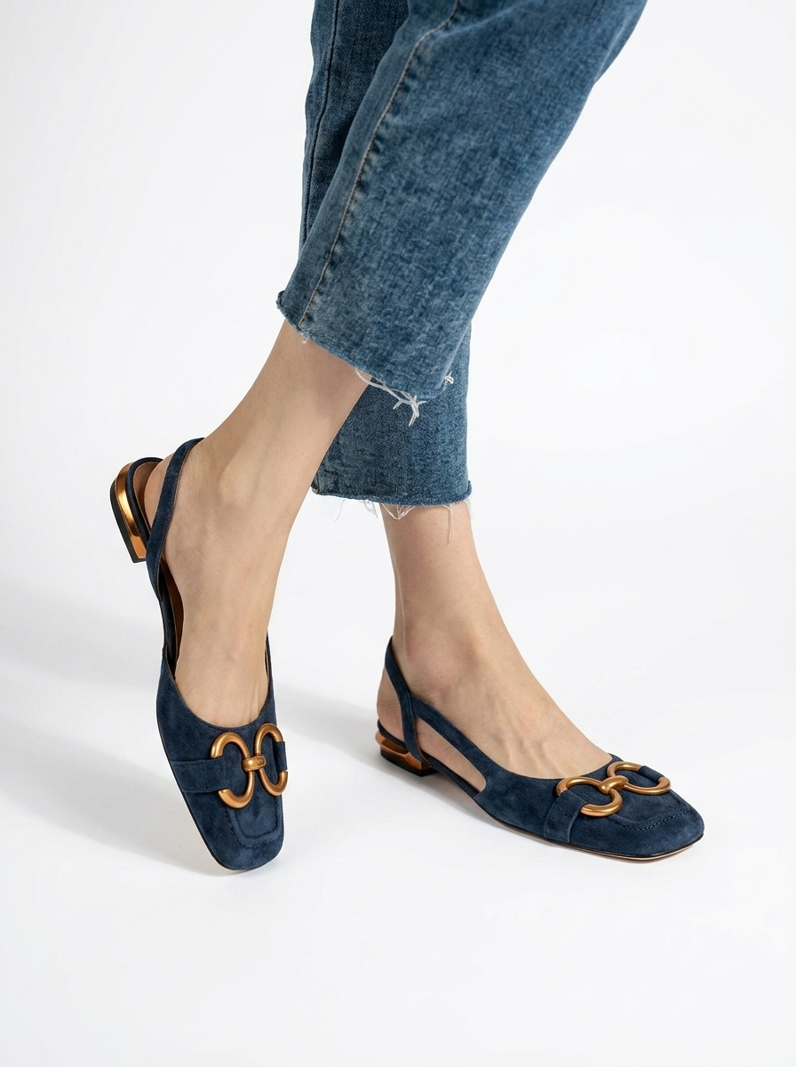 Slingback de ante con herraje dorado | Cecilia