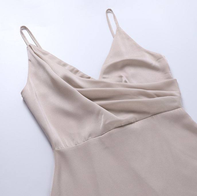 Vestido largo con escote en V | Allie